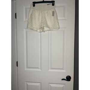 Maurices Mid Rise Lace Eyelet Dressy Shorts Ivory Small Nwt